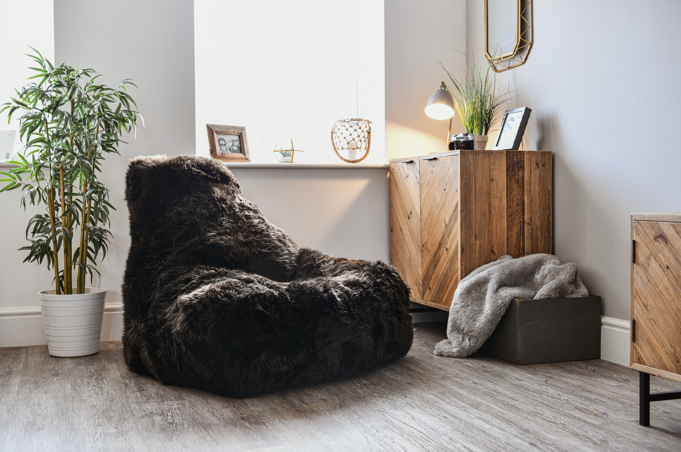 Extreme Lounging Mighty B-Bag Black Fur Indoor